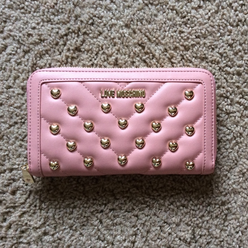 Love Moschino Pink Wallet 💕